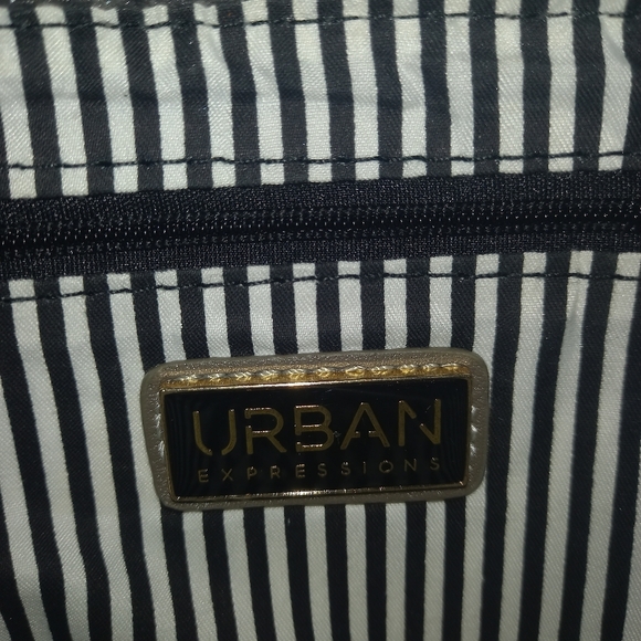 Urban Expressions Purse - Picture 6 of 6